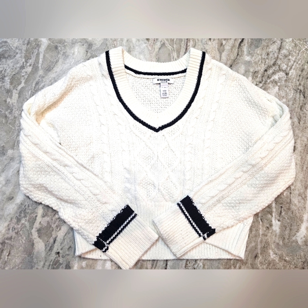 RSQ White Cable Knit Sweater XS – Preppy Navy Trim V-Neck Pullover